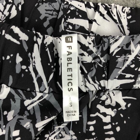 NEW Fabletics Womens Coverup Skirt Small 4/6 Black White Tropical Wrap-Front - Picture 4 of 10